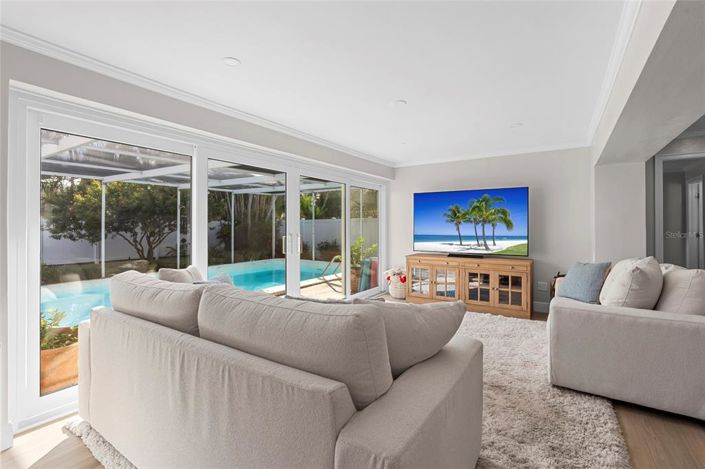 Image No.14-2 Bed Property for sale