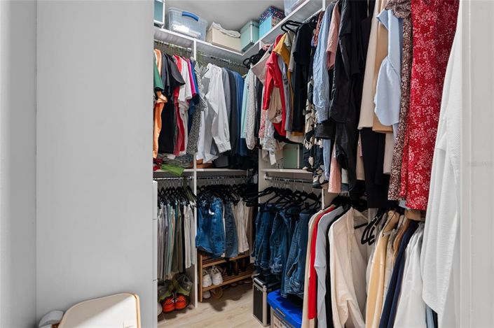 Image No.28-2 Bed Property for sale