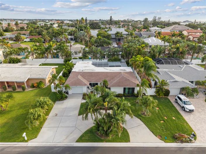 Image No.52-2 Bed Property for sale