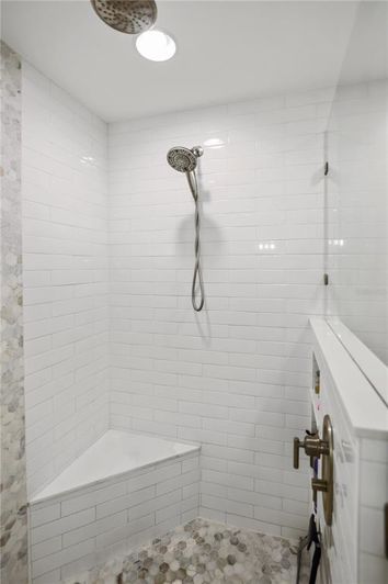 Image No.13-3 Bed Property for sale