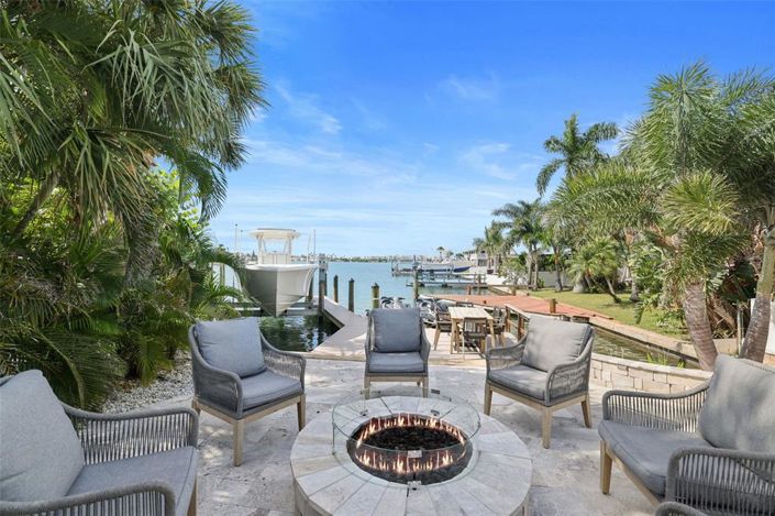 Image No.23-3 Bed Property for sale