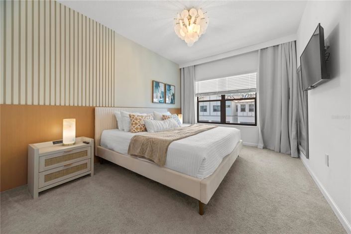 Image No.13-5 Bed Townhouse for sale