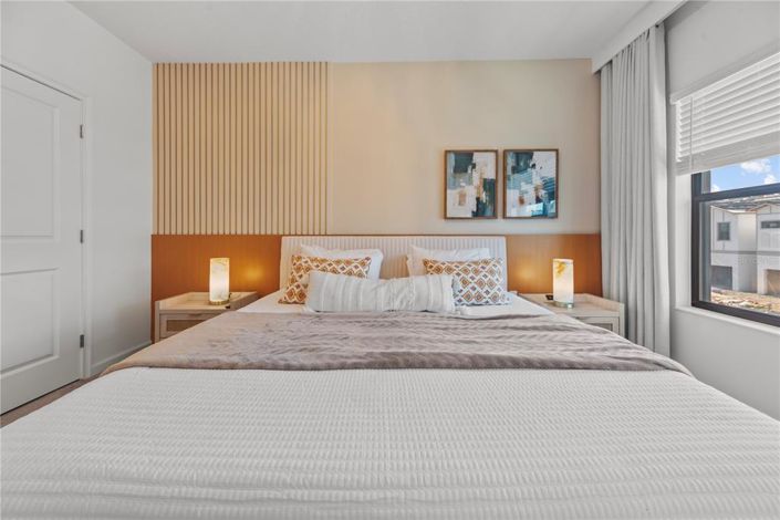 Image No.15-5 Bed Townhouse for sale