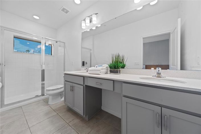 Image No.18-5 Bed Townhouse for sale