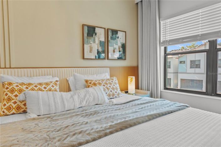 Image No.26-5 Bed Townhouse for sale