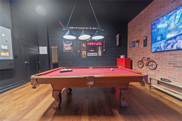 Image No.29-5 Bed Townhouse for sale