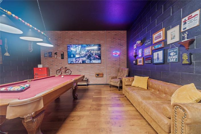 Image No.30-5 Bed Townhouse for sale