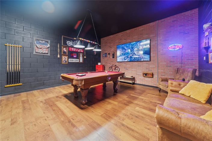 Image No.31-5 Bed Townhouse for sale