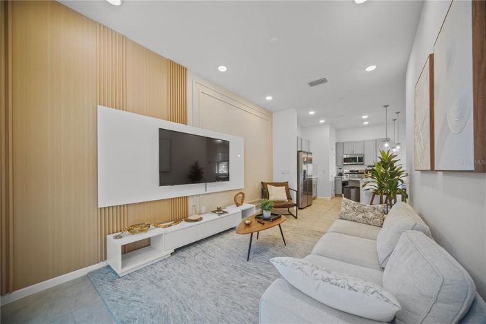 Image No.8-5 Bed Townhouse for sale