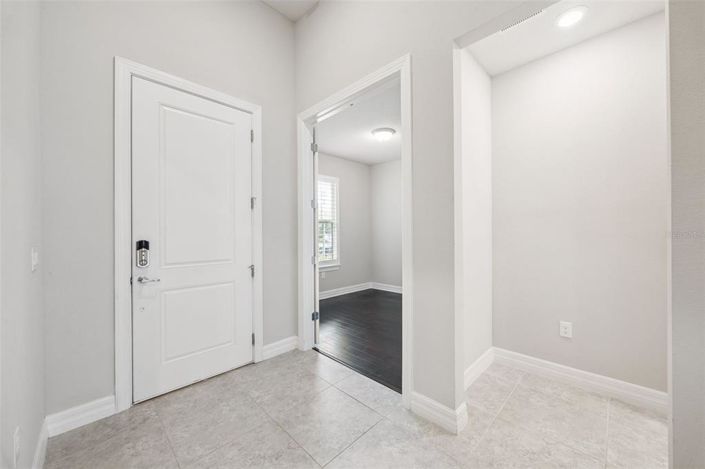 Image No.6-Propriété de 4 chambres à vendre à Orlando