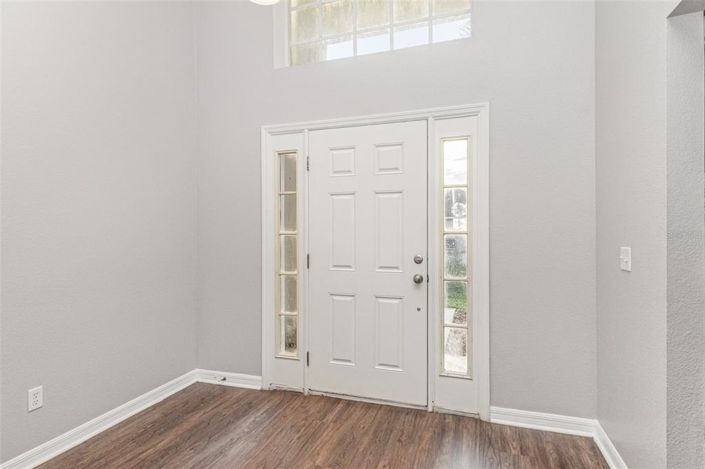 Image No.4-4 Bed Property for sale