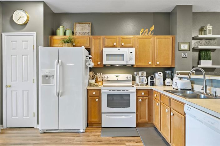 Image No.17-3 Bed Townhouse for sale