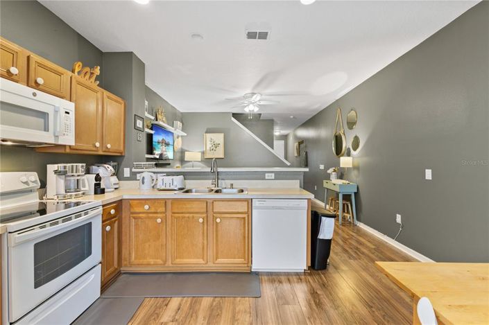 Image No.18-3 Bed Townhouse for sale