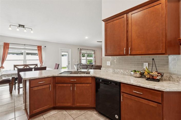 Image No.11-4 Bed Property for sale