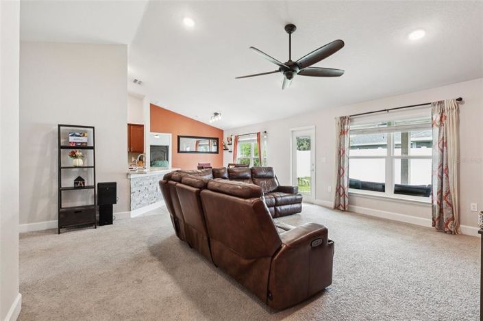 Image No.5-4 Bed Property for sale