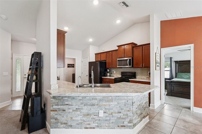 Image No.8-4 Bed Property for sale