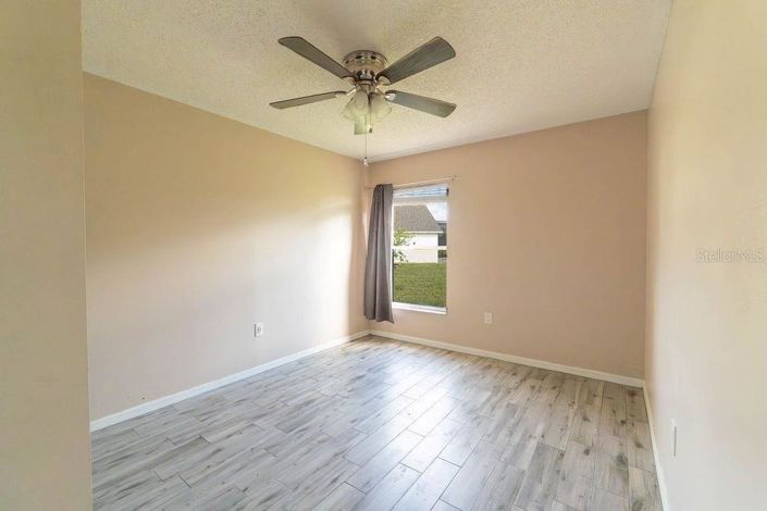 Image No.17-Propriété de 4 chambres à vendre à Davenport