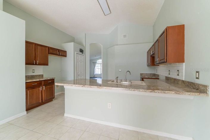 Image No.6-4 Bed Property for sale