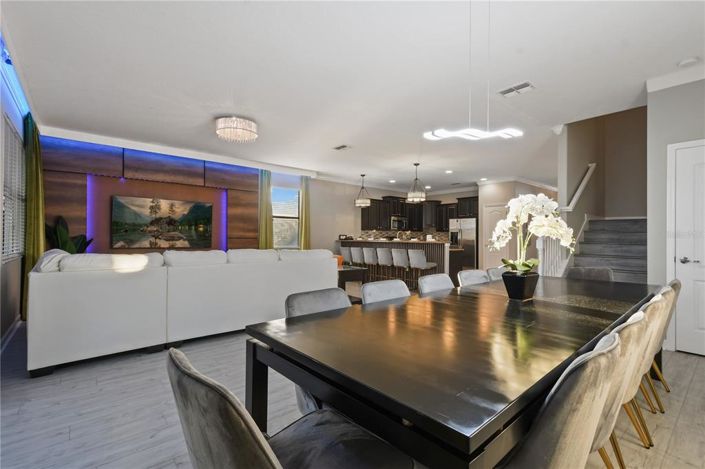 Image No.7-8 Bed Property for sale