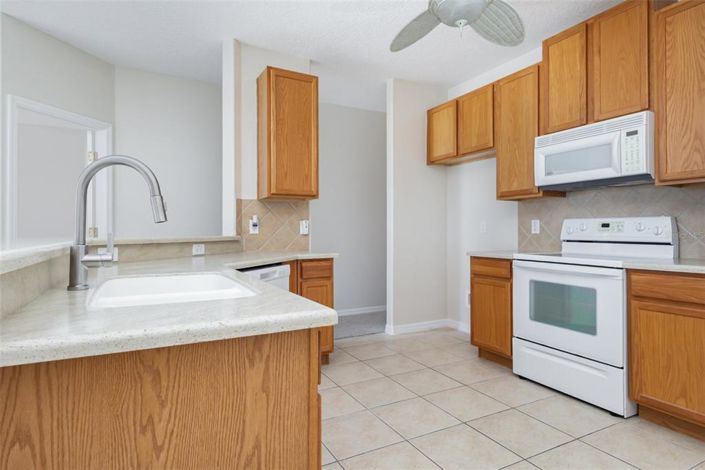 Image No.16-3 Bed Property for sale