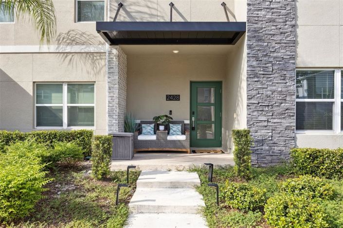 Image No.2-5 Bed Townhouse for sale