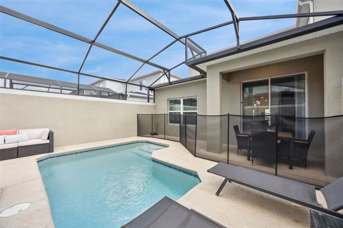 Image No.34-5 Bed Townhouse for sale