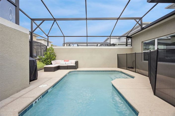 Image No.35-5 Bed Townhouse for sale