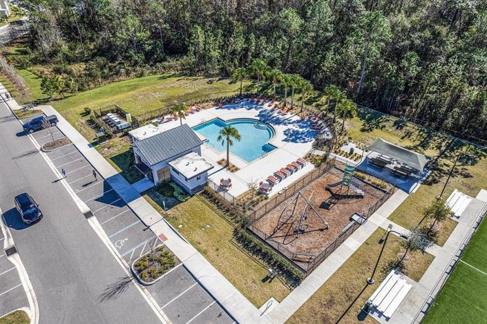 Image No.69-5 Bed Townhouse for sale