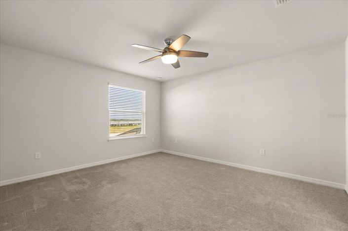 Image No.12-5 Bed Property for sale