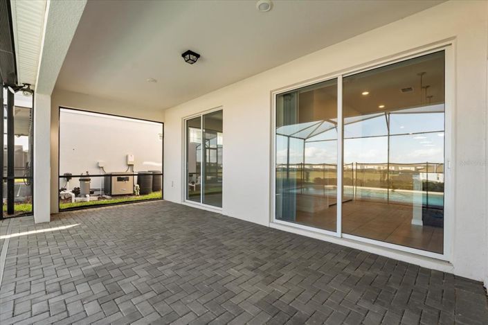 Image No.31-5 Bed Property for sale