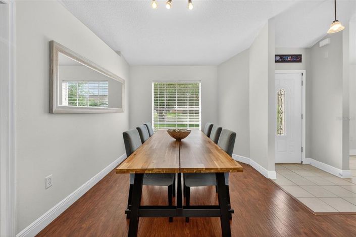 Image No.19-3 Bed Property for sale