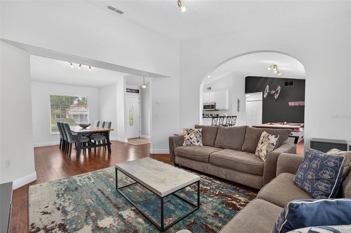 Image No.23-3 Bed Property for sale