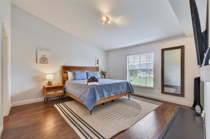 Image No.24-3 Bed Property for sale