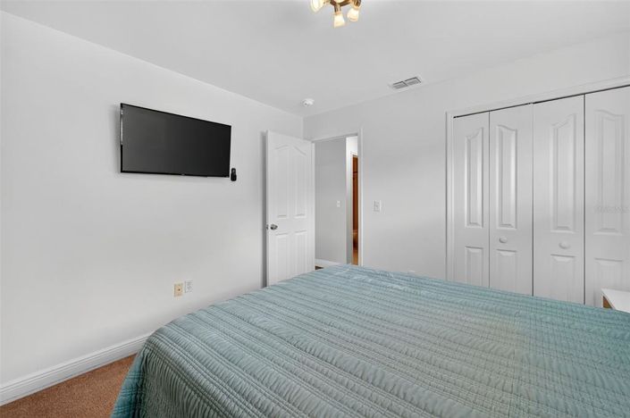 Image No.34-3 Bed Property for sale