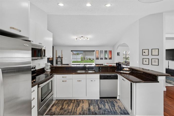 Image No.7-3 Bed Property for sale