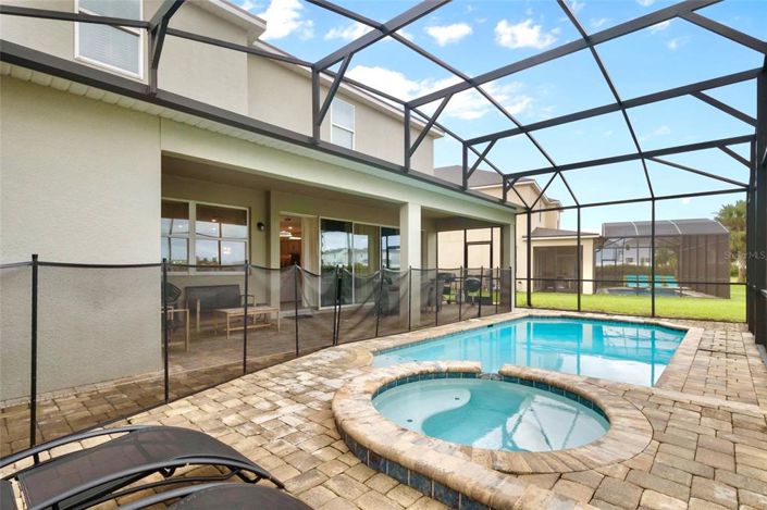 Image No.22-9 Bed Property for sale