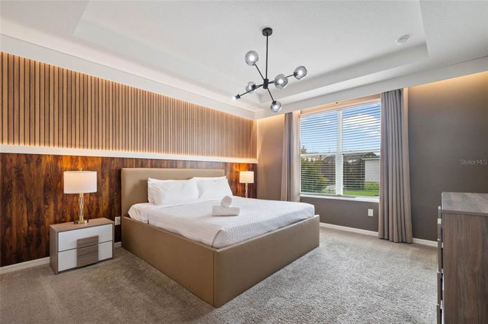 Image No.25-9 Bed Property for sale