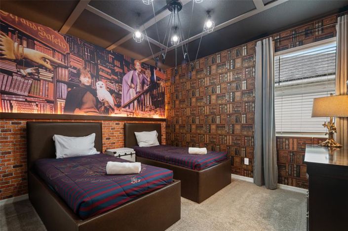 Image No.61-9 Bed Property for sale