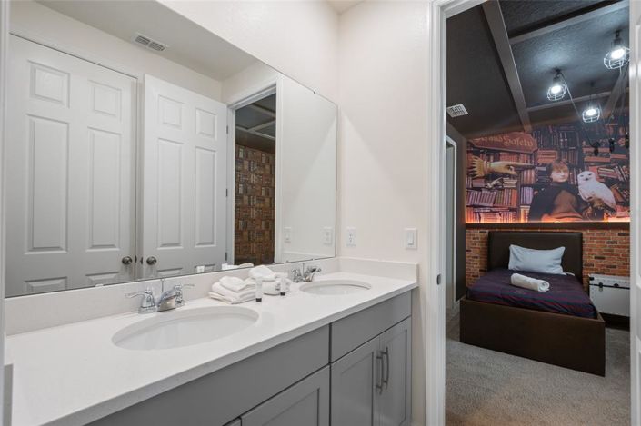 Image No.69-9 Bed Property for sale