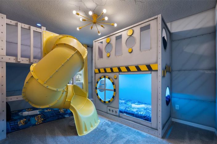 Image No.70-9 Bed Property for sale