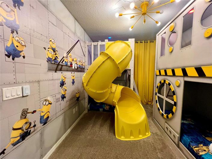 Image No.71-9 Bed Property for sale