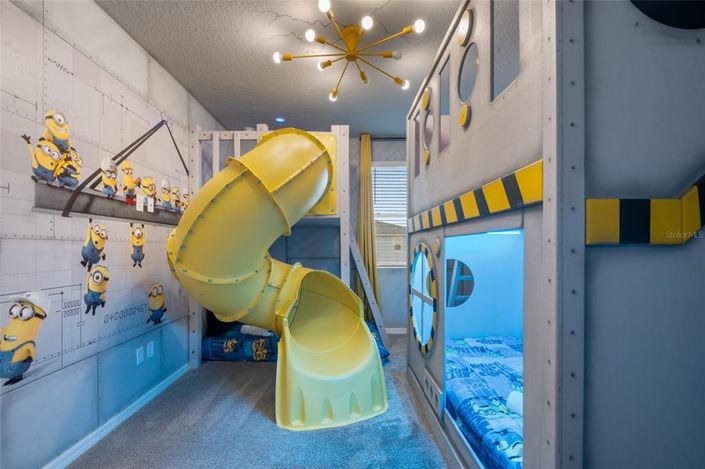 Image No.72-9 Bed Property for sale