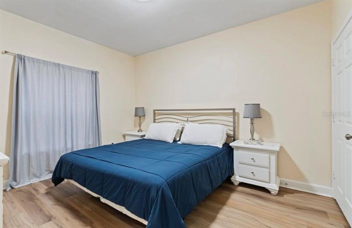 Image No.10-4 Bed Townhouse for sale