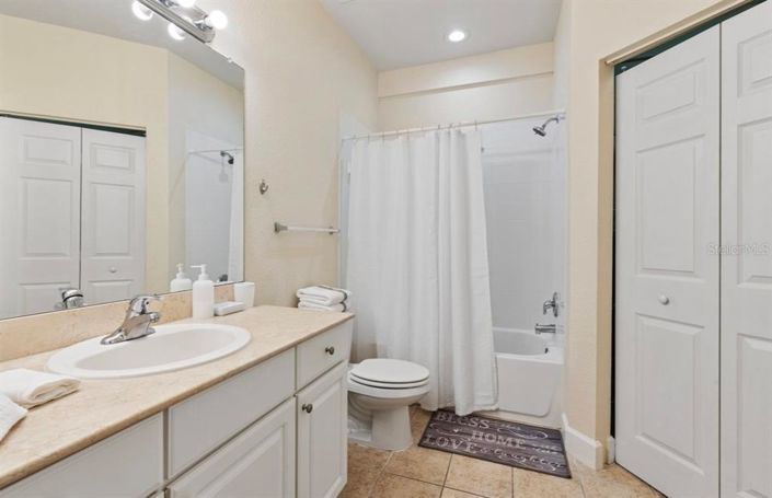 Image No.20-4 Bed Townhouse for sale