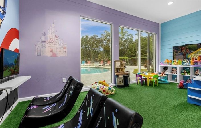 Image No.30-4 Bed Townhouse for sale