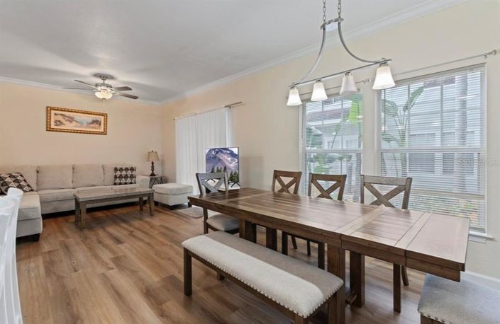 Image No.5-4 Bed Townhouse for sale