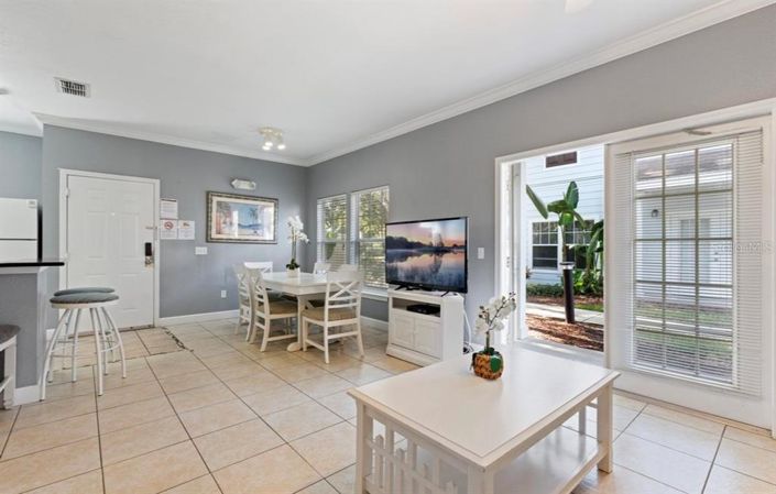 Image No.13-4 Bed Townhouse for sale