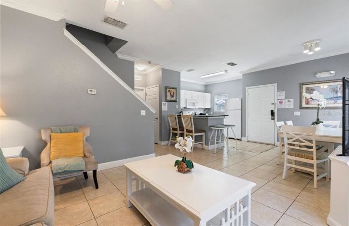 Image No.2-4 Bed Townhouse for sale