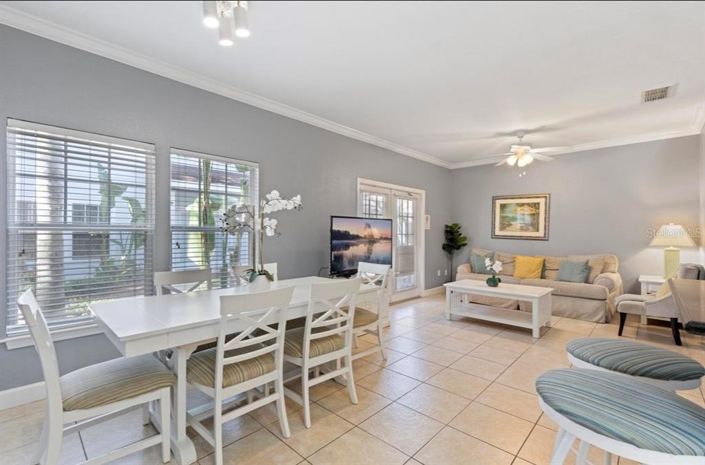 Image No.4-4 Bed Townhouse for sale