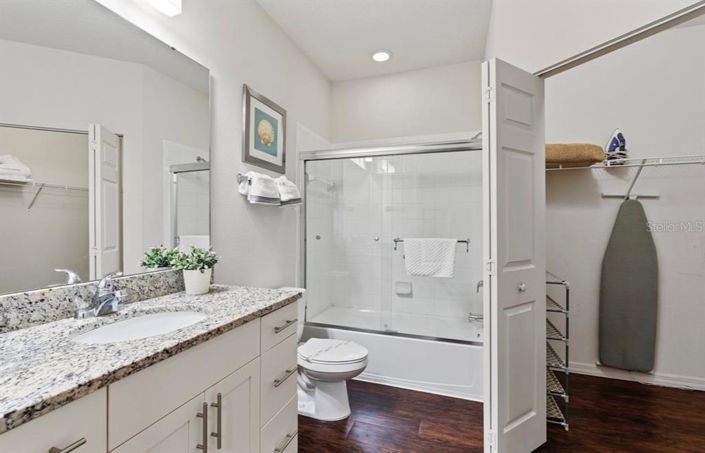 Image No.23-4 Bed Townhouse for sale